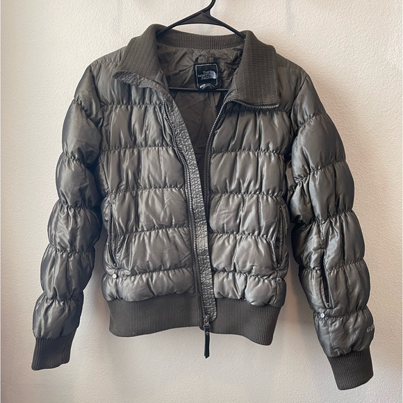 The North Face 600 Puffer Jacket - Picture 1 of 10